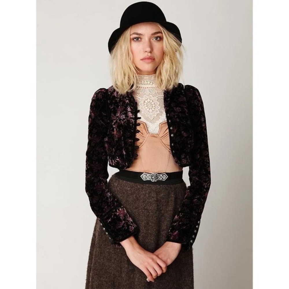 Free People Hussar Floral Velvet Cropped Jacket Button Front Black Purple Size L